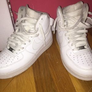 All white air forces 1